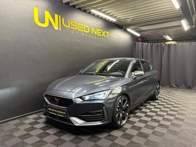 Cupra Leon 2.0 DSG7 300cv (2022) - Photo 1