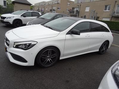 Mercedes CLA 200 Shooting Brake AMG-LINE (2019) - Foto 1
