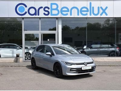 VW Golf 2.0 TDI Life GARANTIE 2028 ACC TRAVEL SIDE CAM ATT RMQ 1° M. (2025) - Photo 1