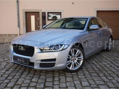 Jaguar XE Portfolio 20t (2016) - Photo 1