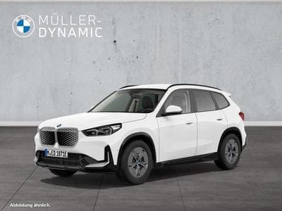 BMW iX1 iX1 xDrive30 LED AHK TEMPOMAT KOMFORTZUGANG (2023) - Photo 1