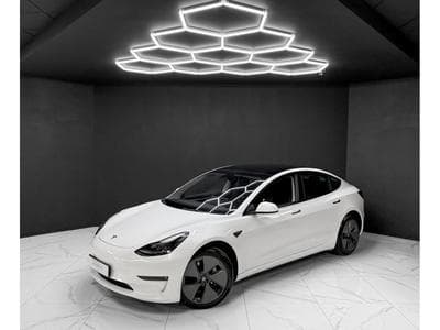 Tesla Model 3 Long Range RWD (2023) - Photo 1