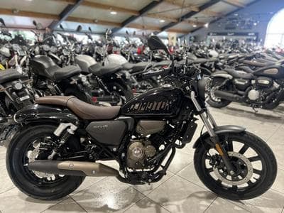 QJmotor SRV 125 (2026) - Foto 1