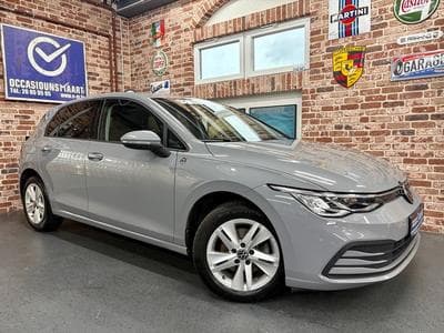 VW Golf Golf VIII 1.0 eTSi 110cv Auto LIFE (2022) - Photo 1