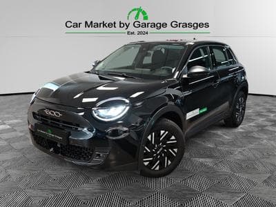 Fiat 600 Hybride ICON (2024) - Photo 1