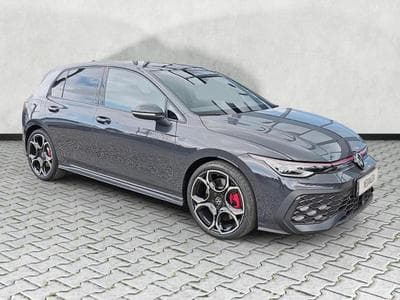 VW Golf 2.0 TSI 195 kW GTI (2026) - Photo 1