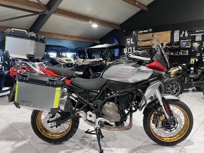 QJmotor SRT 700 SX TOURING (2026) - Photo 1
