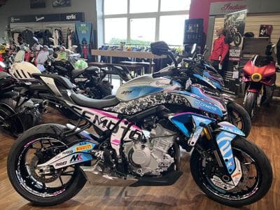 CF Moto 675 NK Réplica (2026) - Foto 1