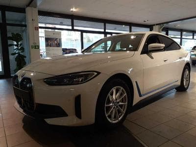 Bmw i4 eDrive40 (2023) - Photo 1