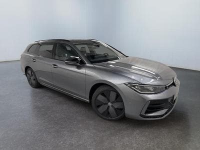 VW Passat R-Line (2025) - Foto 1