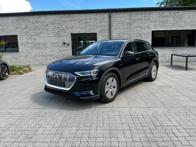 Audi e-tron Standard (2022) - Foto 1