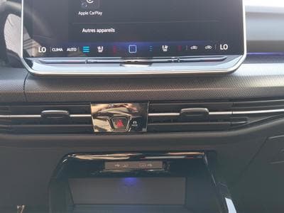 VW Golf R (2026) - Photo 1