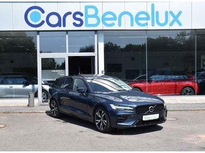 Volvo V60 2.0 B4 Plus Dark Geartronic PANO CUIR MEMO CAM360 HARMAN 1°M (2025) - Photo 1