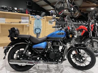 Royal Enfield Meteor Super Nova (2022) - Foto 1