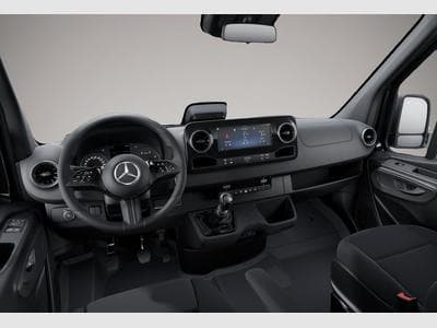 Mercedes Sprinter (2025) - Photo 1
