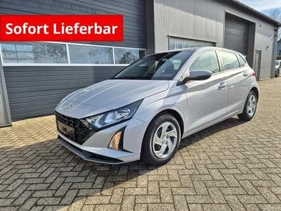Hyundai i20 Standard (2026) - Photo 1
