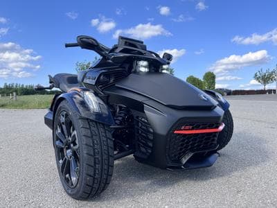 BRP Can-Am Spyder 1330 (2026) - Photo 1