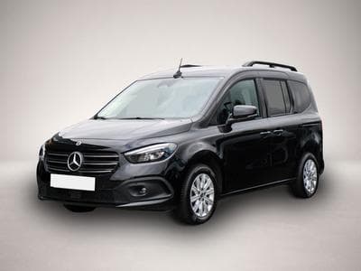 Mercedes 180 (2024) - Foto 1