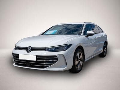 VW Passat (2025) - Photo 1