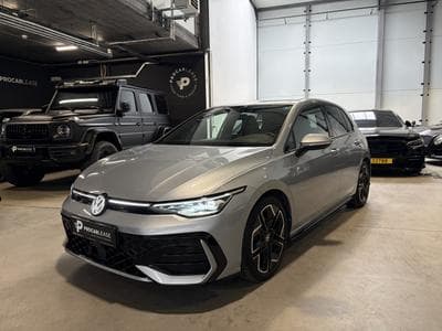 VW Golf Golf VIII Lim. 1.5 eTSI R-Line (2025) - Foto 1