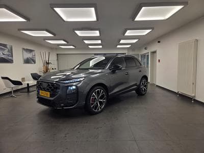 Audi Q3 SUV S Line 195 kW / 265 CV TFSI quattro S tronic (2026) - Foto 1