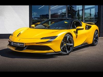 Ferrari SF90 STRADALE GIALLO 3 STRATO CARBONE BLEU (2022) - Foto 1