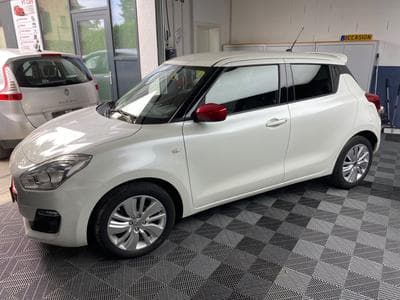 Suzuki Swift 1.0 essence (2018) - Photo 1