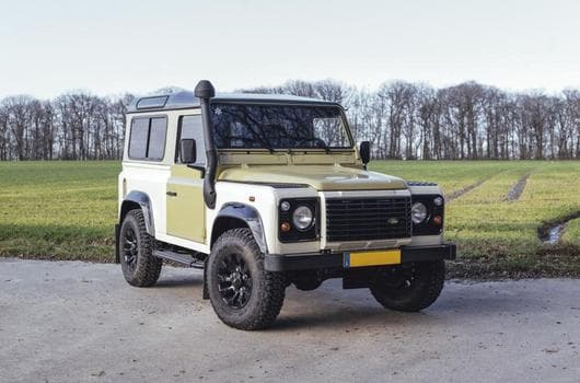 Land-Rover Defender (2006) - Photo 1