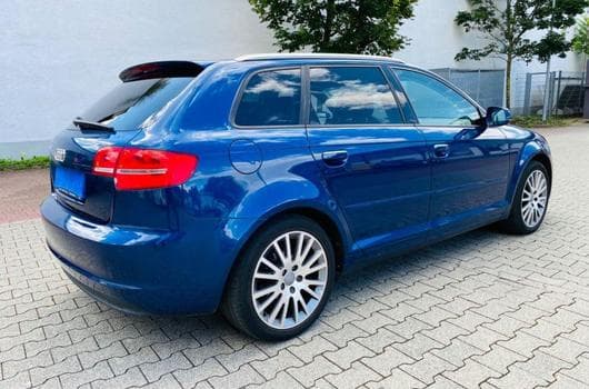 Audi A3 1.6 TDI Attraction 5 places (2009) - Photo 11