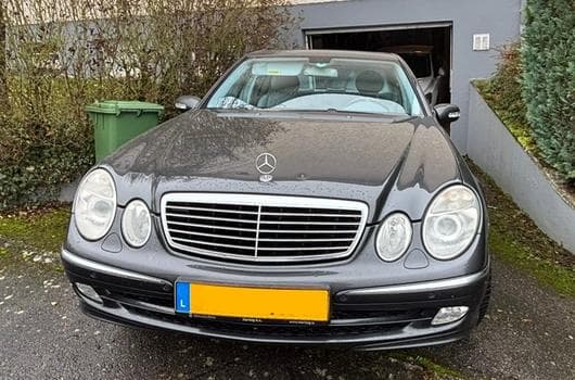 Mercedes E 320