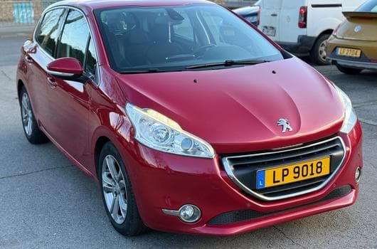 Peugeot 208