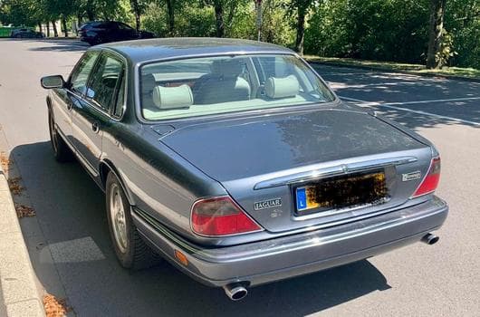 Jaguar XJ6 (1995) - Photo 1