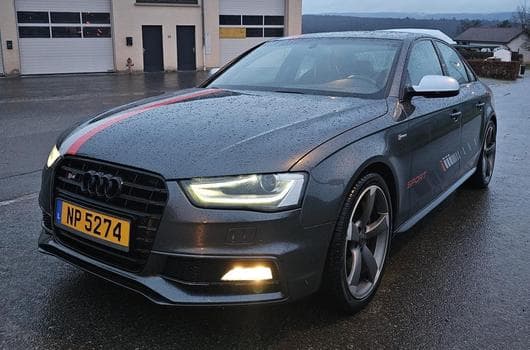 Audi S4