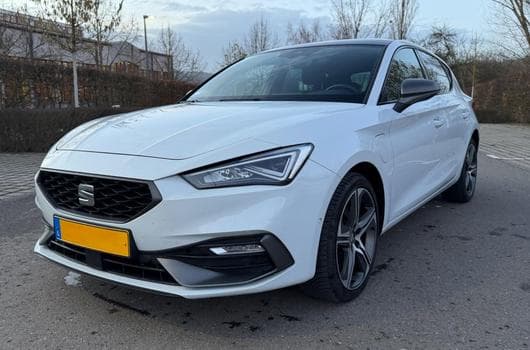 Seat Leon FR e-Hybrid (2021) - Photo 9