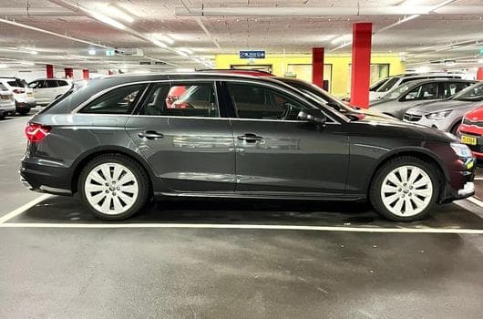 Audi A4 Advanced 35 mild hybrid (2024) - Photo 7