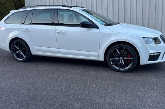 Skoda Octavia RS Challenge 184CV DSG (2015) - Foto 4