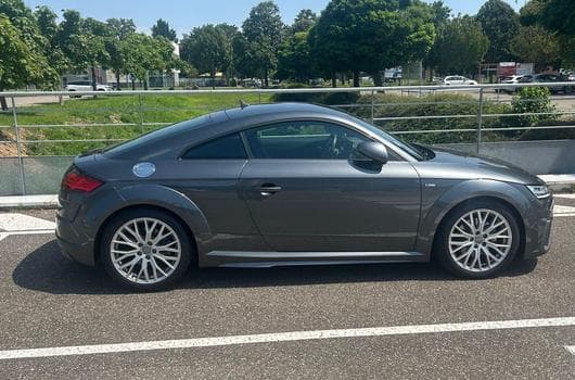 Audi TT S-Line (2020) - Photo 12