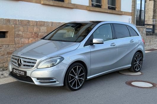 Mercedes B 180 d Exclusiv Édition *AHK*Pano*Leder (2014) - Photo 1