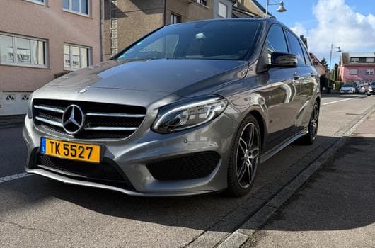 Mercedes B 180 AMG LINE (2016) - Photo 9