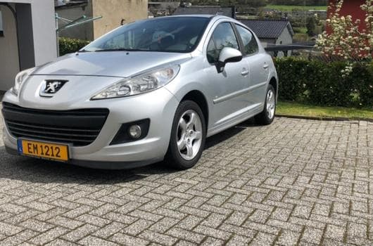 Peugeot 207 1.6 HDI 98g (2012) - Foto 1