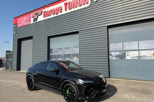 Lamborghini Urus (2021) - Photo 1