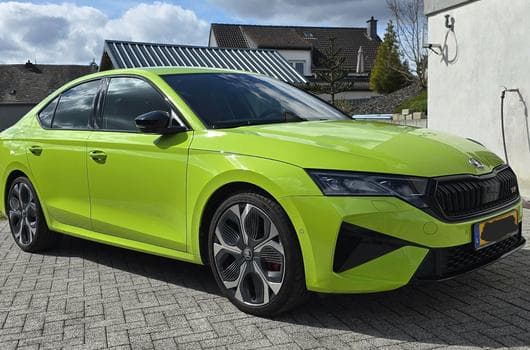 Skoda Octavia RS (2025) - Foto 9