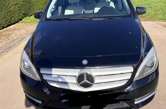 Mercedes 180 Business executive (2011) - Foto 8