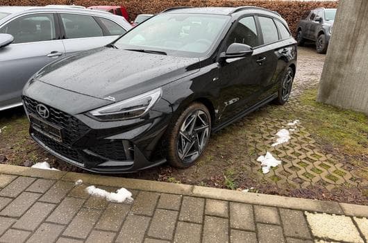 Hyundai i30 N-Line 1.5 T-GDI mHEV DCT (2025) - Photo 6