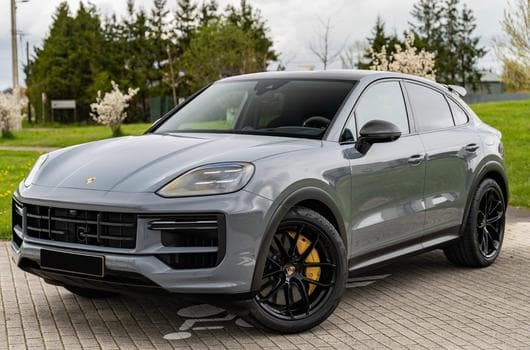 Porsche Cayenne Porsche Cayenne Turbo E-Hybrid Coupé GT (2025) - Photo 2