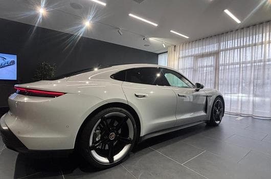 Porsche Taycan 4S Performance Plus (2020) - Photo 1