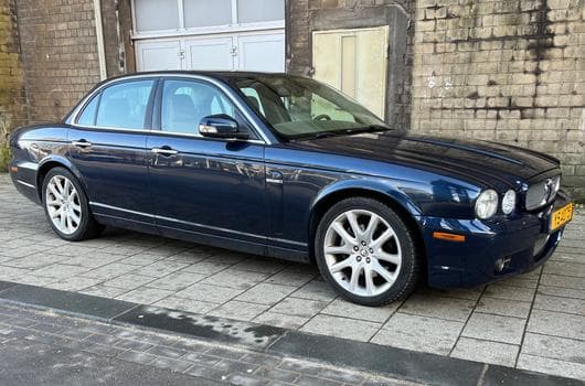 Jaguar XJ Sauvegnion (2008) - Foto 10