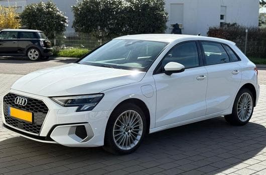 Audi A3 40TFSIE (2022) - Photo 4
