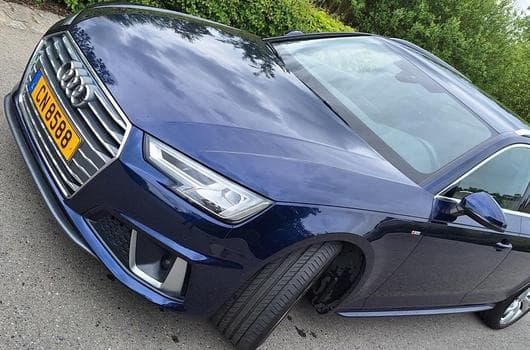 Audi A4 S-Line Quattro (2019) - Photo 6