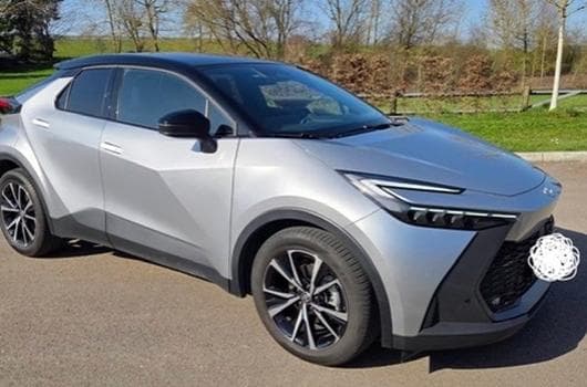 Toyota C-HR Dynamic plus two tone (2025) - Photo 12